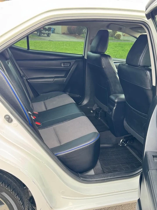 2018 Toyota Corolla 11th Gen - Image 8 of 19