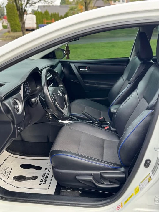 2018 Toyota Corolla 11th Gen - Image 5 of 19