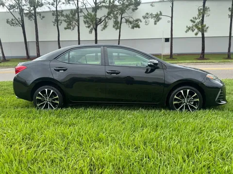 2018 Toyota Corolla 11th Gen - Image 4 of 20