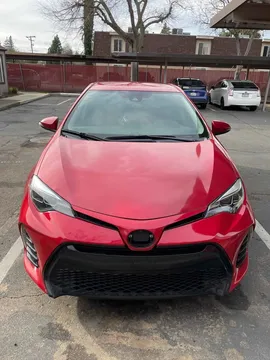 2018 Toyota Corolla SE Sedan