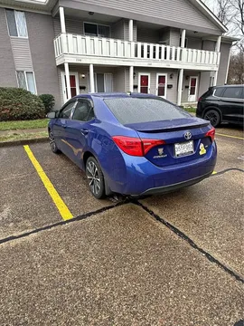 2018 Toyota Corolla SE Sedan