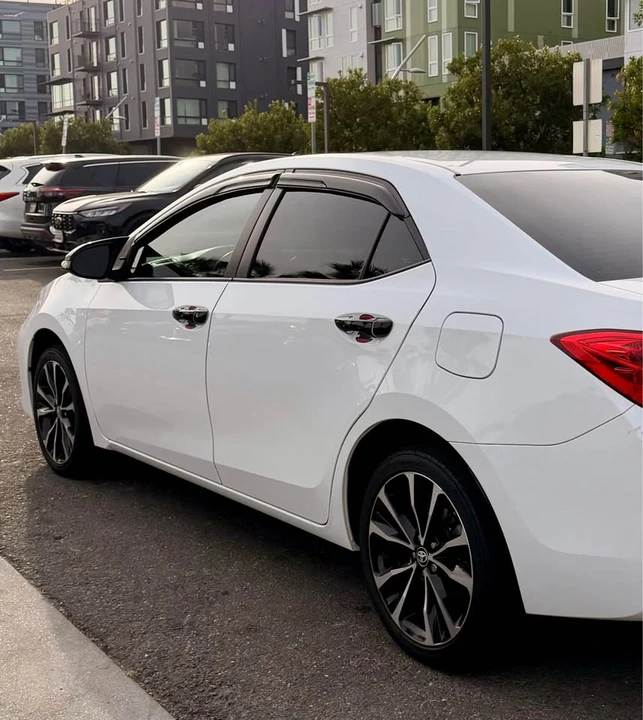 2018 Toyota Corolla 11th Gen - Image 6 of 8