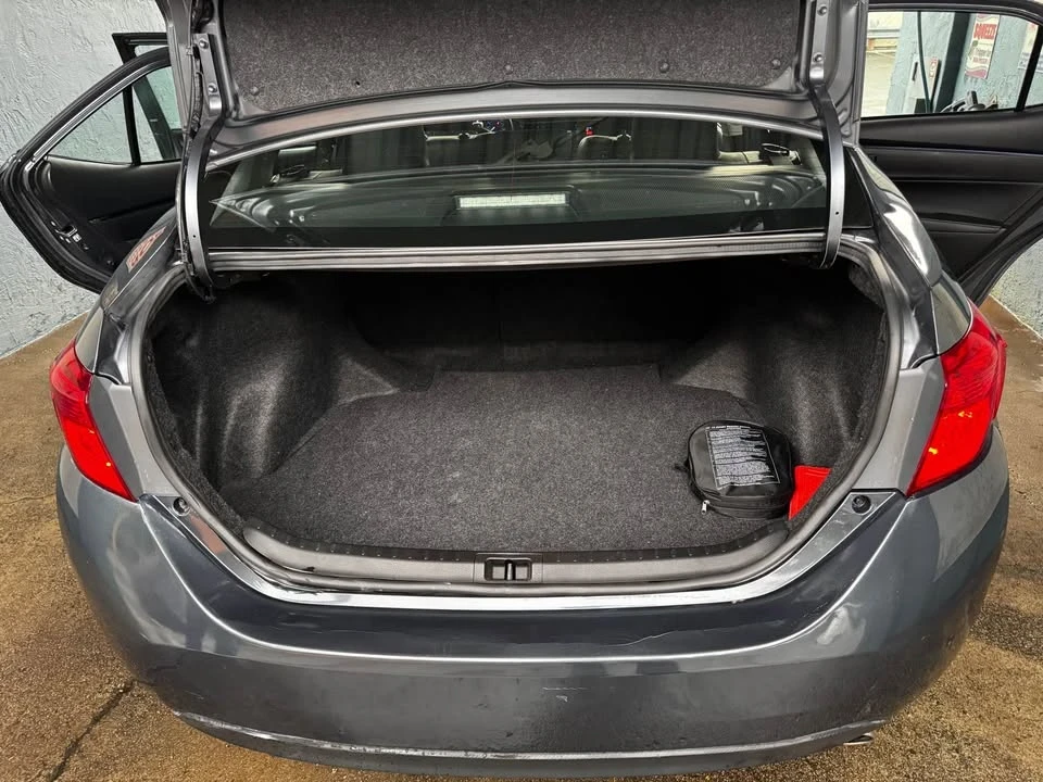 2018 Toyota Corolla 11th Gen - Image 17 of 20
