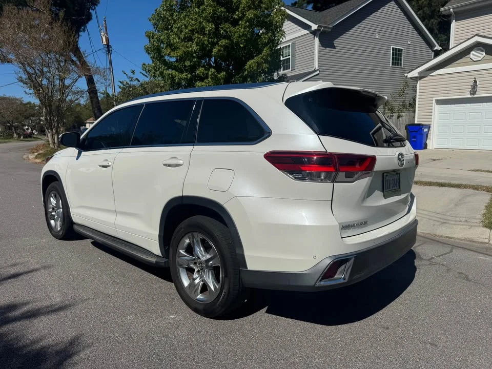 2018 Toyota Highlander - Image 6 of 9