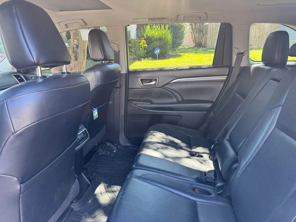 2018 Toyota Highlander - Image 3 of 9