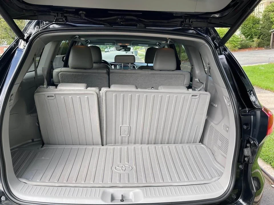 2018 Toyota Highlander - Image 9 of 19