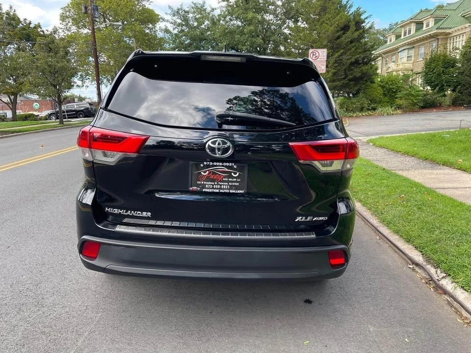 2018 Toyota Highlander - Image 5 of 19