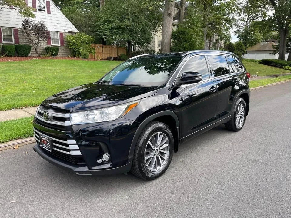 2018 Toyota Highlander - Image 2 of 19