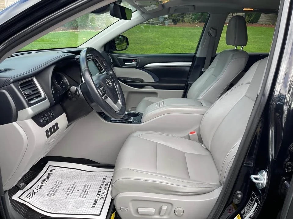 2018 Toyota Highlander - Image 16 of 19