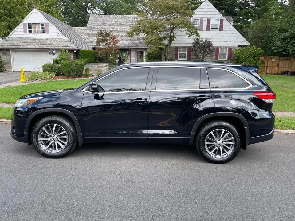 2018 Toyota Highlander - Image 3 of 19