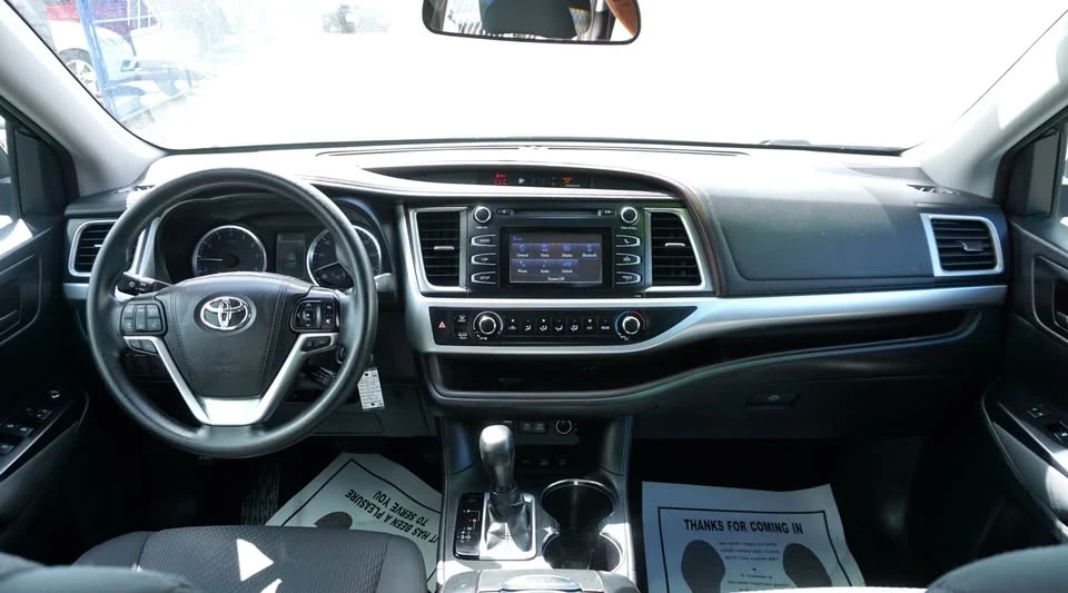 2018 Toyota Highlander - Image 9 of 12