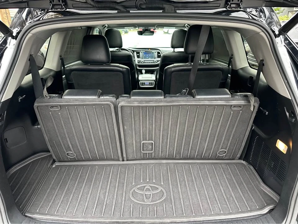 2018 Toyota Highlander - Image 17 of 18