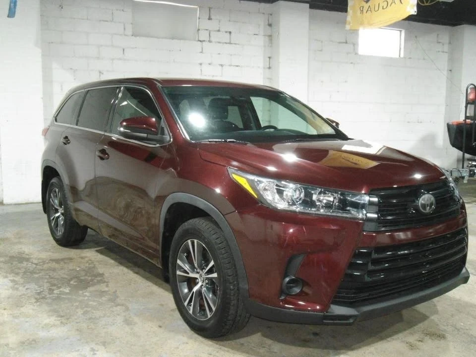 2018 Toyota Highlander - Image 7 of 19