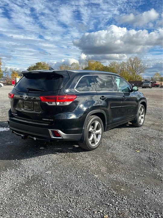 2018 Toyota Highlander - Image 3 of 7