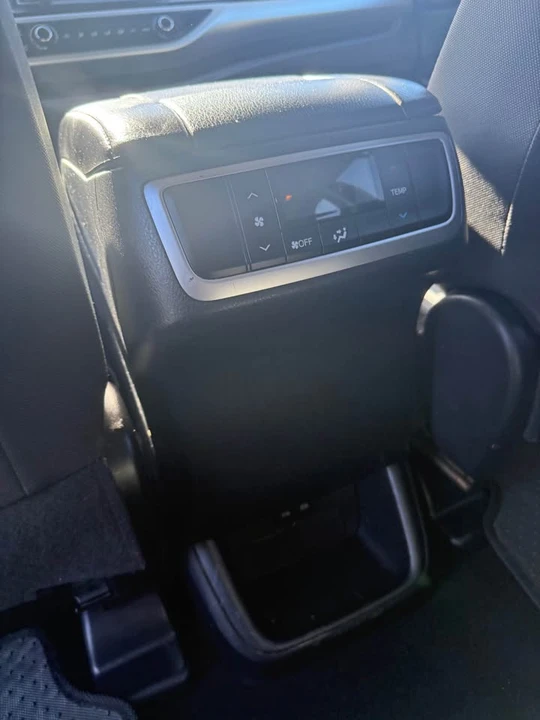 2018 Toyota Highlander - Image 10 of 10