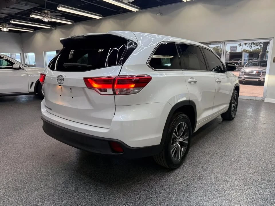 2018 Toyota Highlander - Image 6 of 20