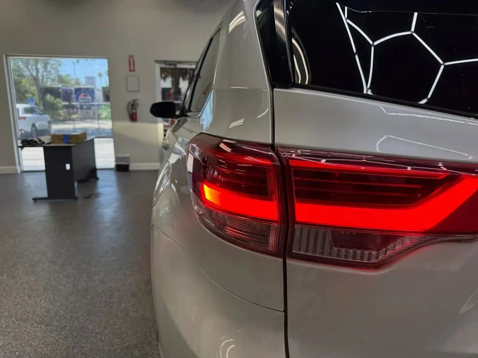 2018 Toyota Highlander - Image 9 of 20