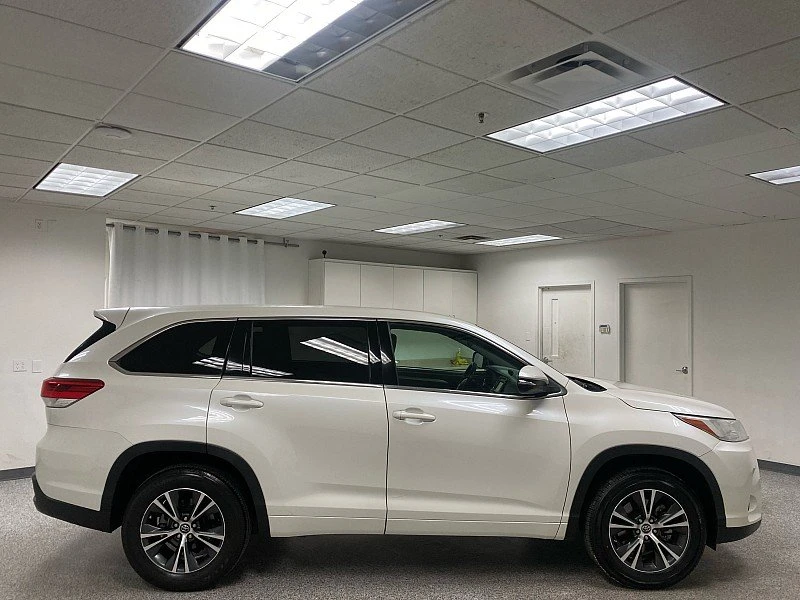2018 Toyota Highlander - Image 4 of 20