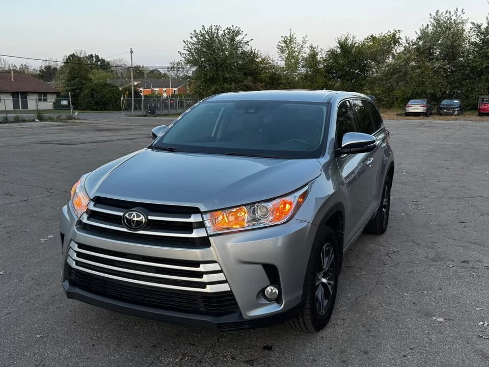 2018 Toyota Highlander - Image 2 of 16