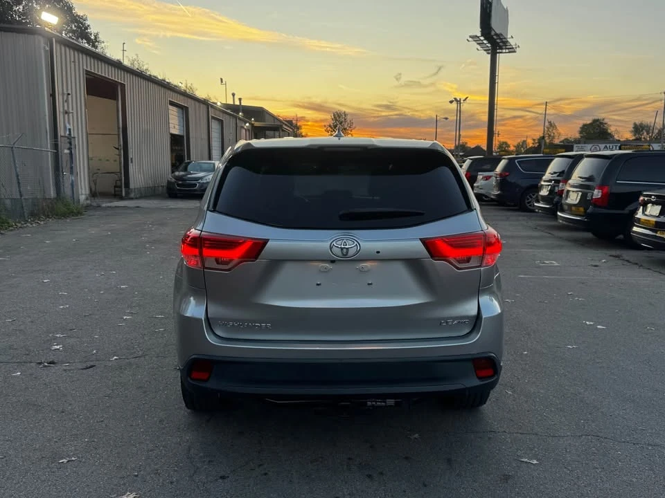 2018 Toyota Highlander - Image 3 of 16