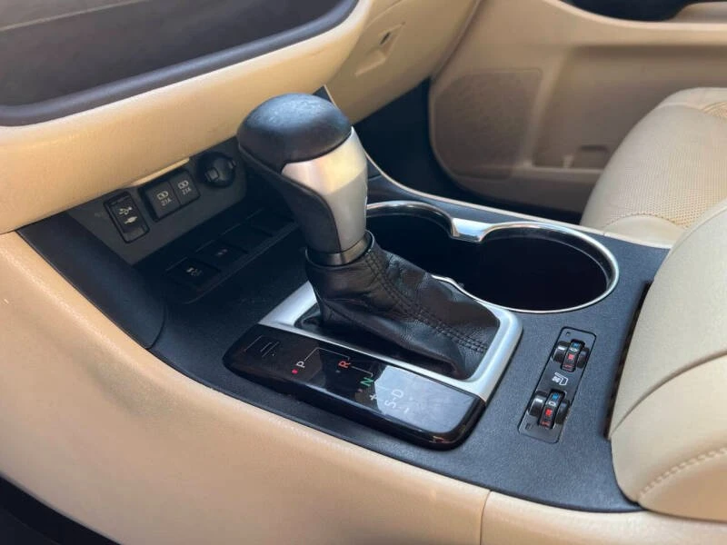 2018 Toyota Highlander - Image 13 of 17