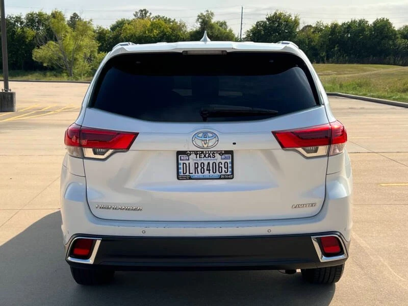 2018 Toyota Highlander - Image 3 of 17