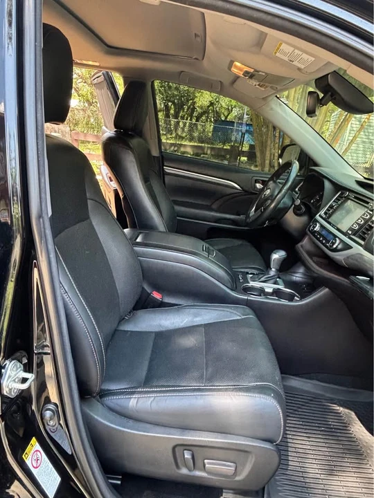 2018 Toyota Highlander - Image 10 of 19