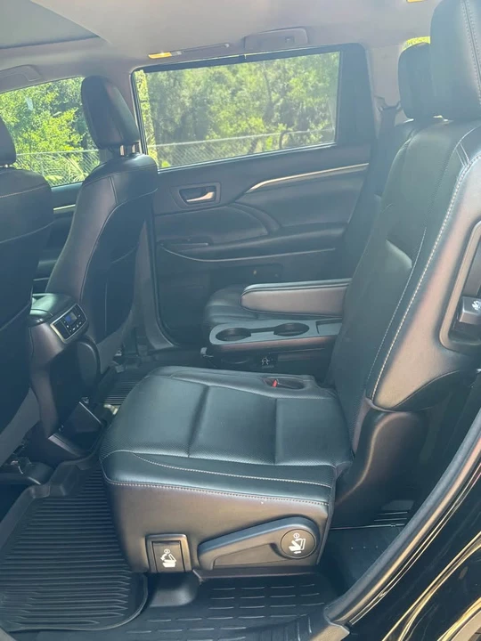 2018 Toyota Highlander - Image 7 of 19