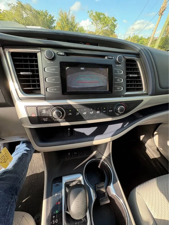 2018 Toyota Highlander - Image 14 of 14