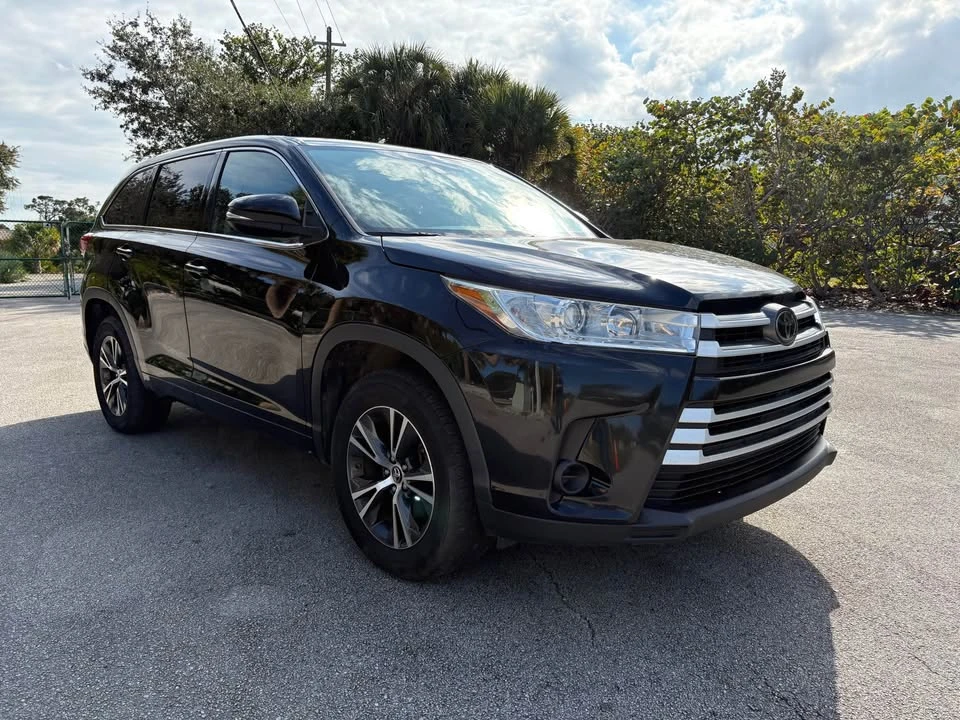 2018 Toyota Highlander - Image 4 of 14