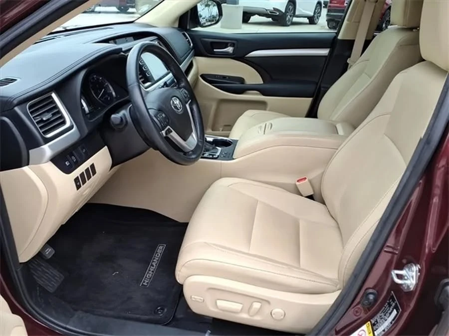 2018 Toyota Highlander - Image 6 of 15