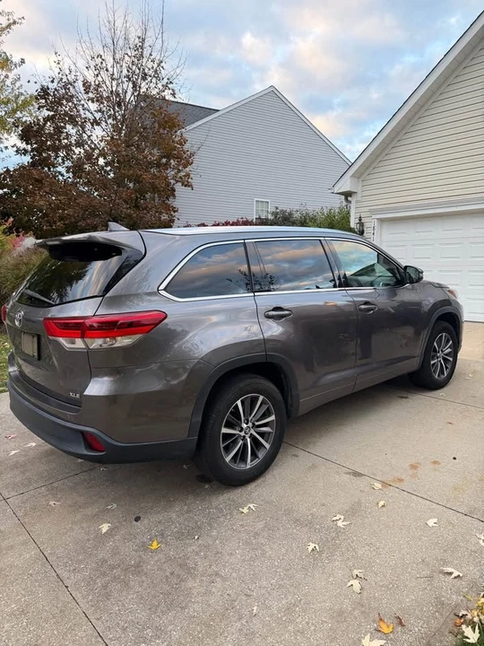 2018 Toyota Highlander - Image 3 of 7