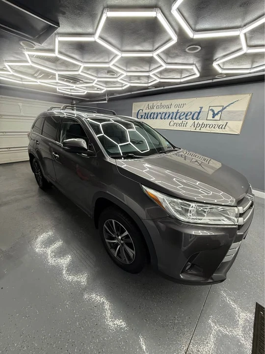 2018 Toyota Highlander - Image 18 of 20