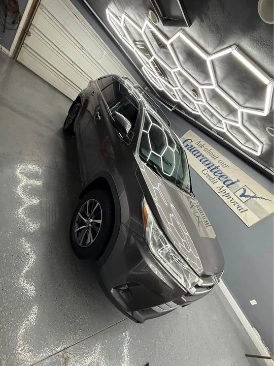 2018 Toyota Highlander - Image 9 of 20