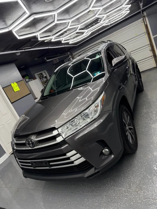 2018 Toyota Highlander - Image 13 of 20