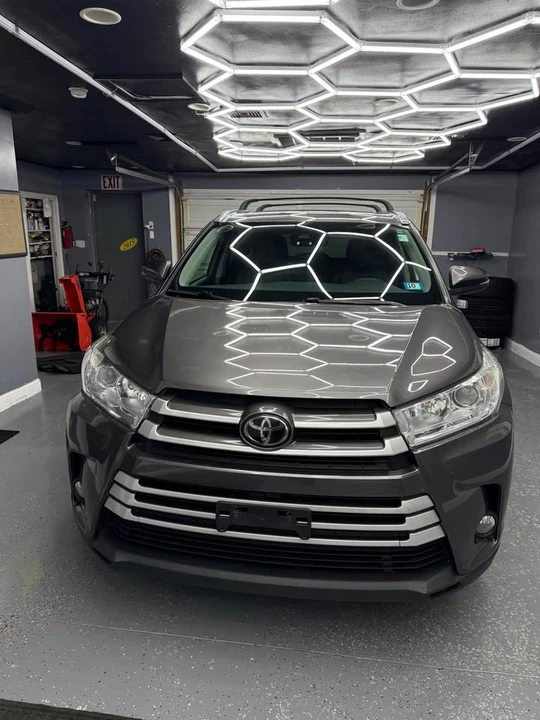 2018 Toyota Highlander - Image 12 of 20