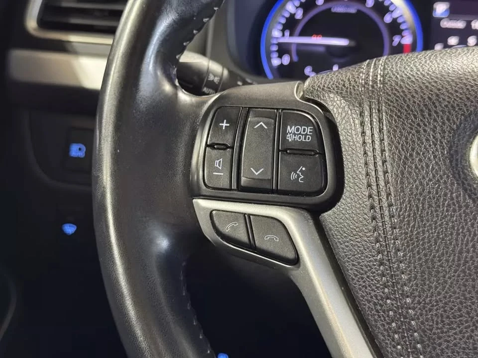 2018 Toyota Highlander - Image 19 of 20