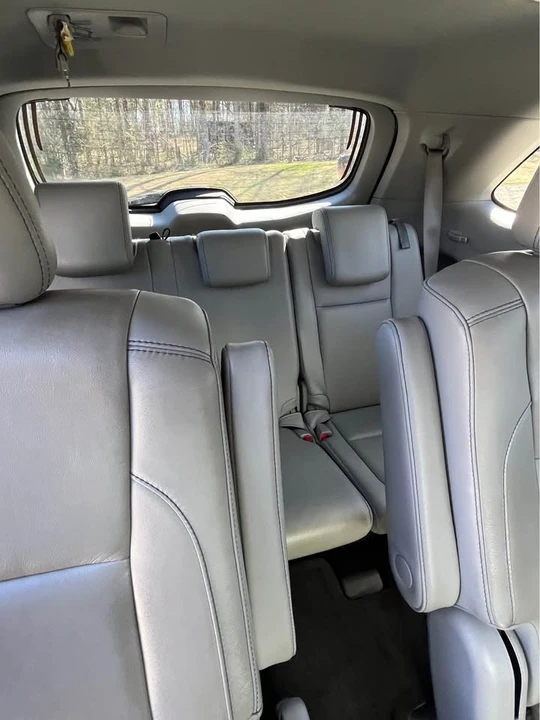 2018 Toyota Highlander - Image 9 of 10