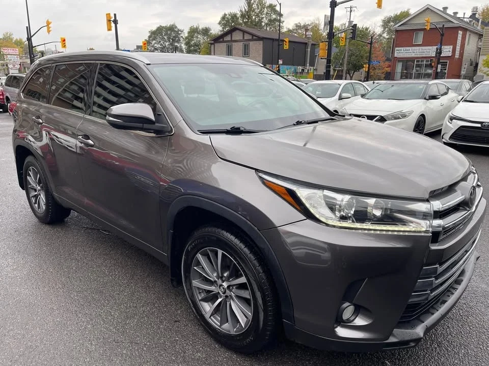 2018 Toyota Highlander - Image 3 of 20