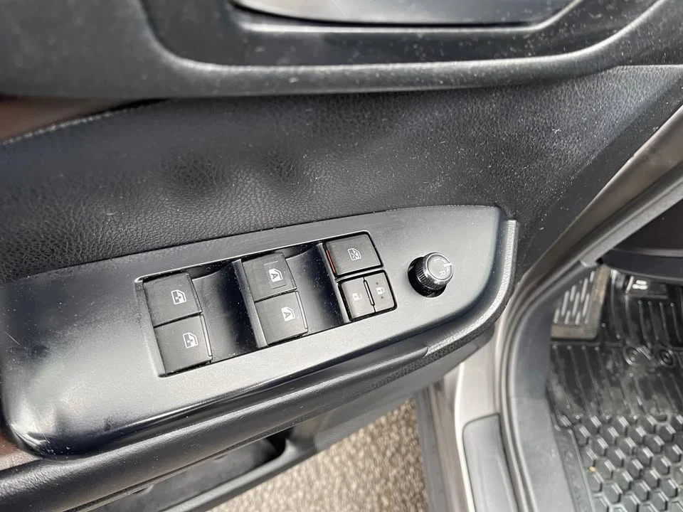 2018 Toyota Highlander - Image 13 of 20