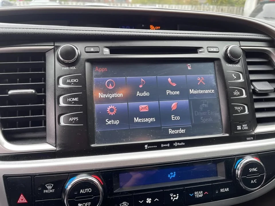2018 Toyota Highlander - Image 16 of 20
