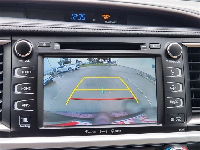 2018 Toyota Highlander - Image 12 of 19