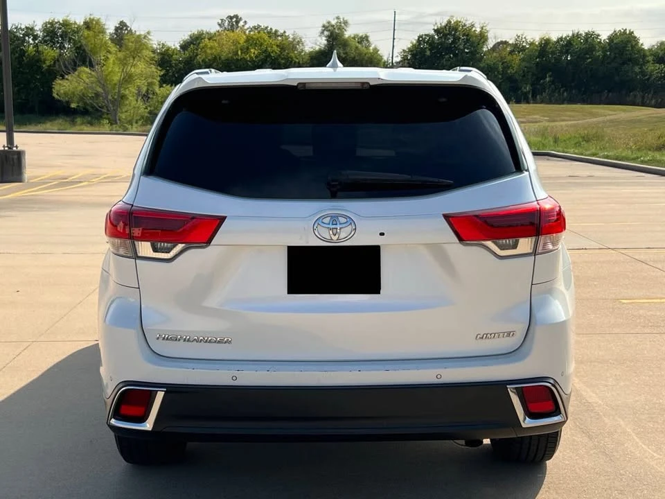2018 Toyota Highlander - Image 3 of 18