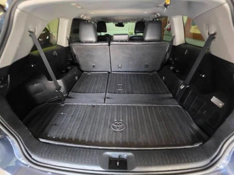 2018 Toyota Highlander - Image 16 of 18