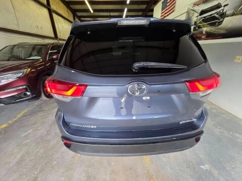 2018 Toyota Highlander - Image 6 of 18