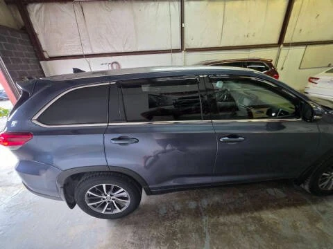 2018 Toyota Highlander - Image 7 of 18