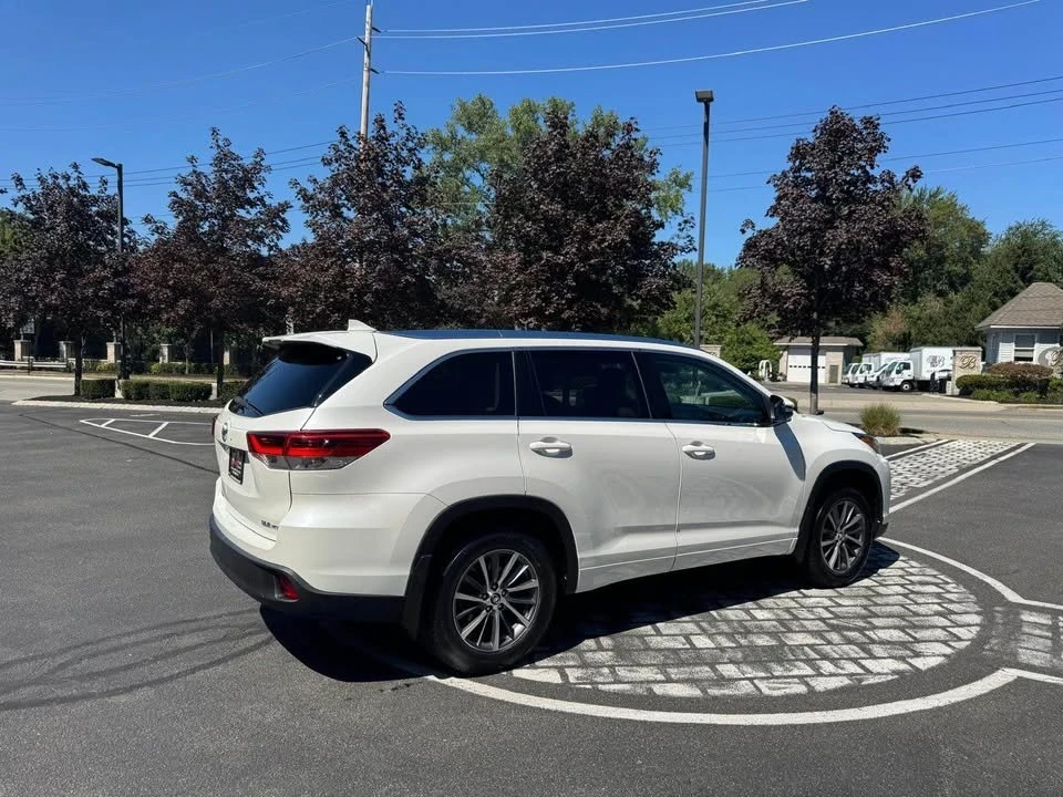 2018 Toyota Highlander - Image 6 of 19