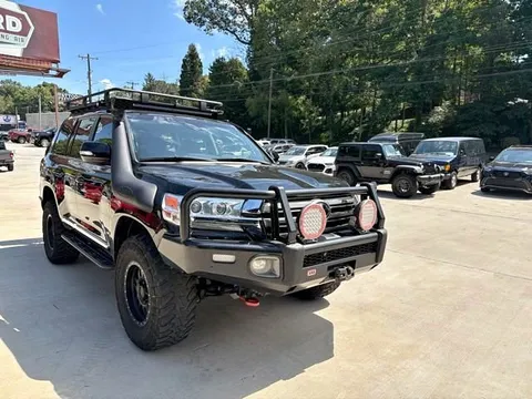 2018 Toyota Land Cruiser Base