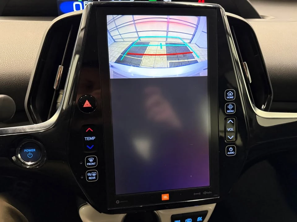 2018 Toyota Prius 4th Gen - Image 12 of 17