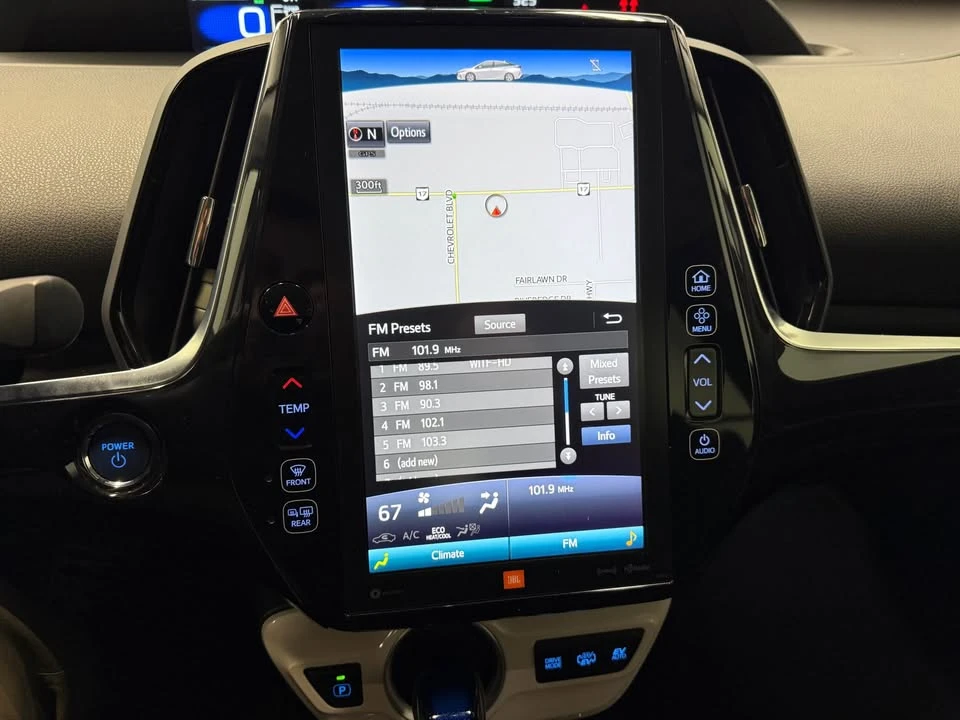 2018 Toyota Prius 4th Gen - Image 11 of 17